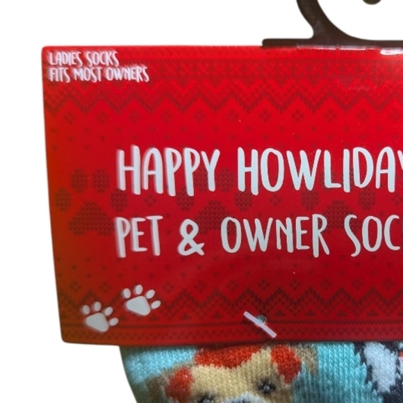 Matching Happy Howliday owner & Pet Socks Red - Picture 3 of 5